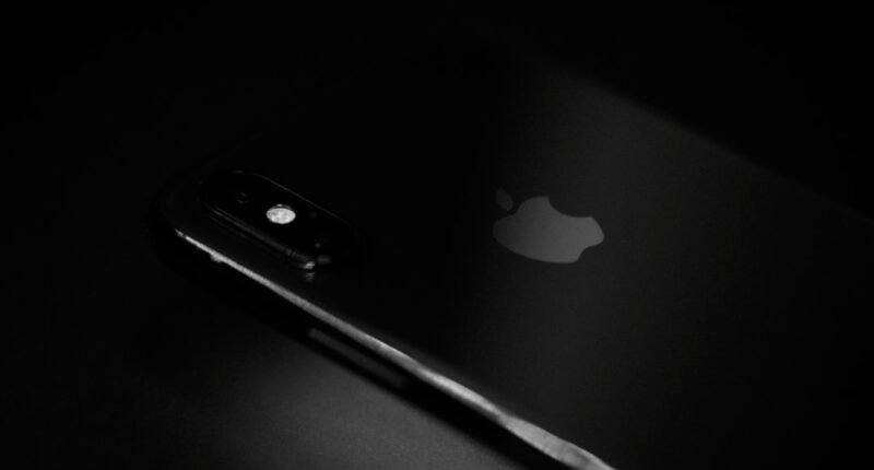 Cade Pressiona Apple por 'Dificultar' Pix por Aproximação no iPhone