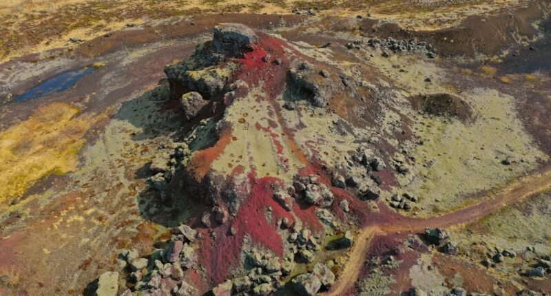 Terras Raras: Por Que Esses Minerais São Cruciais para o Seu Dia a Dia e a Geopolítica?