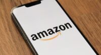 Amazon Supera Expectativas com Demanda por IA, Mas Ações Caem: Entenda o Cenário Futuro