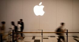 Apple Anuncia Novo CEO: John Ternus Assume o Comando Enquanto Tim Cook Vira Presidente do Conselho