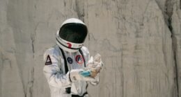 Astronauta da Artemis II Captura 'Pôr da Terra' Espetacular em Vídeo com Celular