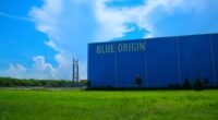 Blue Origin Faz História: Como o Primeiro Pouso de Foguete Reutilizado Revoluciona o Espaço
