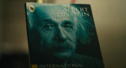 Einstein Rumo ao Top 10 Mundial: Como a Inteligência Artificial Impulsiona a Liderança