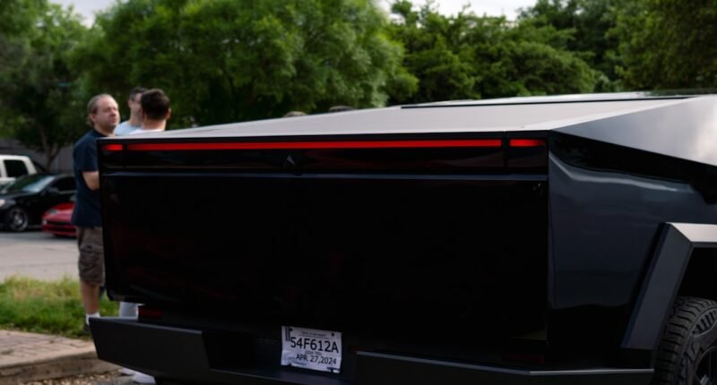 Elon Musk Revela Projeto Terafab: O Futuro dos Chips de IA no Texas com Intel 14A