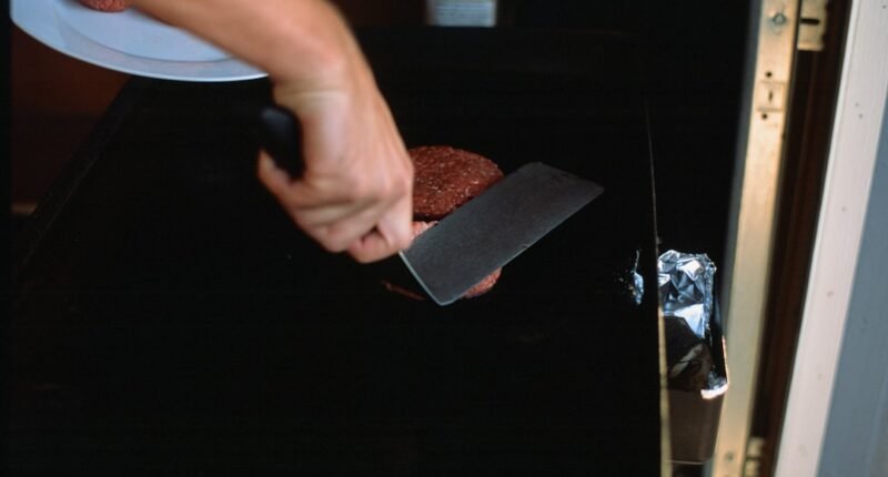 Espátula de Borracha Antiga: O Perigo Oculto na Sua Cozinha