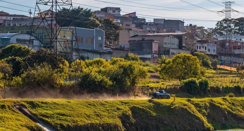 EUA emitem Alerta Urgente: Hackers Pró-Irã Miram Sistemas de Água e Energia