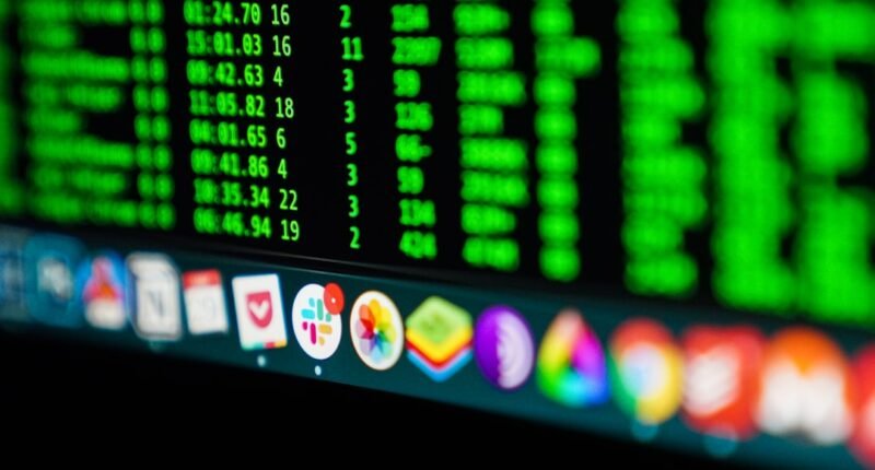 FMI Alerta: Como a IA Impulsiona Riscos Cibernéticos e Ameaça o Setor Financeiro Global