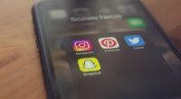 Instagram Lança Instants: O Novo Aplicativo de Fotos Temporárias para Desafiar o Snapchat