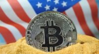 Projeto de Criptomoedas da Família Trump Processa Bilionário por 'Campanha de Difamação'