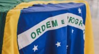 Quanto Ganha um Padre no Brasil e no Mundo? Salários Surpreendentes Revelados!