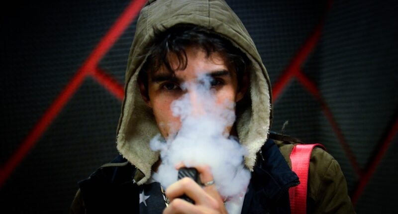 Vape entre Adolescentes: Alarme Liga em Especialistas e Dados Preocupantes