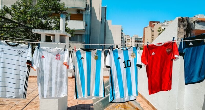 Como Lavar Camisa de Futebol e Preservar Estampas e Tecidos: Guia Definitivo