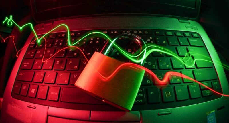 EUA Reduzem Prazo para Correção de Falhas Cibernéticas: A Nova Corrida Contra a IA de Hackers