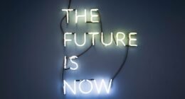 IA em Crise: Suicídio e Paixão em Mundos Digitais Revelam o Futuro da Convivência Humano-Máquina