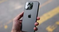 iPhone Dobrável da Apple: Dobradiça de Metal Líquido Promete Resistência Sem Precedentes