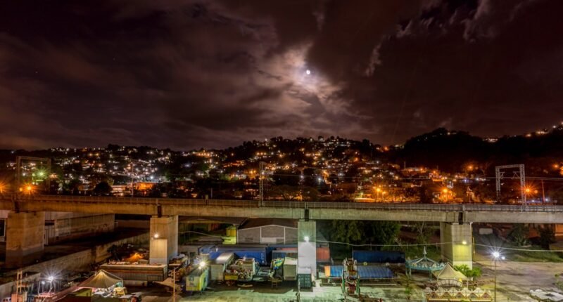 Venezuela te Busca: A Esperança Digital Após o Terremoto Devastador