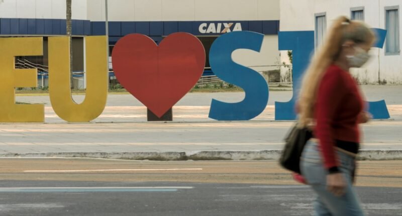 Alerta Urgente: 200 Economistas Avisam que a IA Vai Superar a Revolução Industrial em Poucos Anos