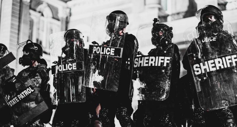 Ameaça Invisível: Como Grupos Terroristas Estão Armazenando Chatbots de IA