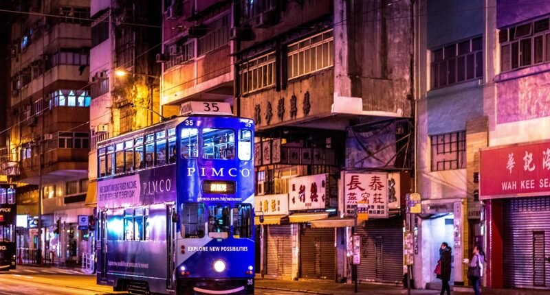 Luxshare, Fornecedora da Apple, Arrecada Mais de US$3 Bilhões em Mega Listagem em Hong Kong