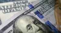 Mercado em Foco: Dólar, Empresas e Bolsas Sob Pressão Geopolítica e Tecnológica