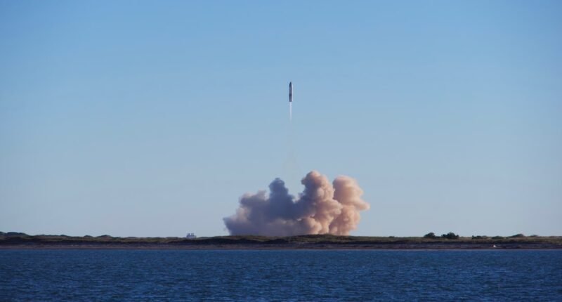 Starship da SpaceX Aborta Decolagem: O Que Aconteceu no 13º Voo Teste?