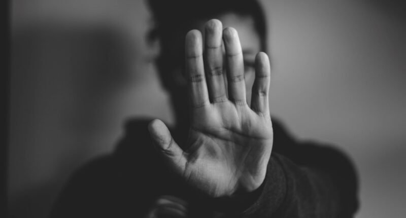UE Autoriza Escaneamento de Conversas para Combater Abuso Sexual: Entenda o Novo Prazo