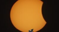 Eclipse Solar Total de Quarta-feira: Como Ver o Fenômeno Raro, Mesmo do Brasil?