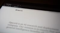 OpenAI Corta Serviços para Empresa de Elon Musk Após Quebra de Contrato