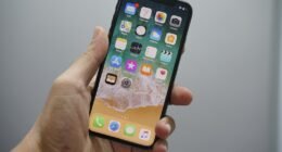 Seu iPhone Pode Ficar Mais Caro: Entenda o Rumor e o Que Fazer Agora