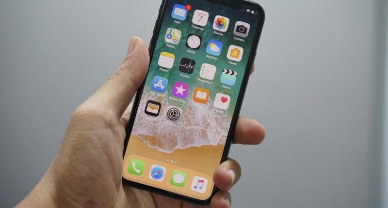 Seu iPhone Pode Ficar Mais Caro: Entenda o Rumor e o Que Fazer Agora