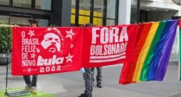 Flávio Bolsonaro Propõe 'Tesouraço na Censura' e IA como 'Amiga': Entre Promessas e Contradições