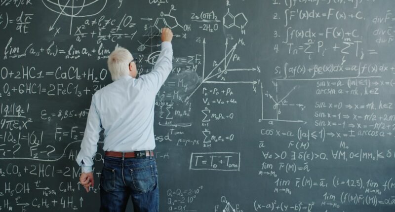 OpenAI Declara 372 Avanços Matemáticos: Por Que Especialistas Cobram Provas?